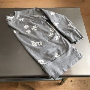 Liz Claiborne Sweatshirt with White flowers, Women’s Size Small
